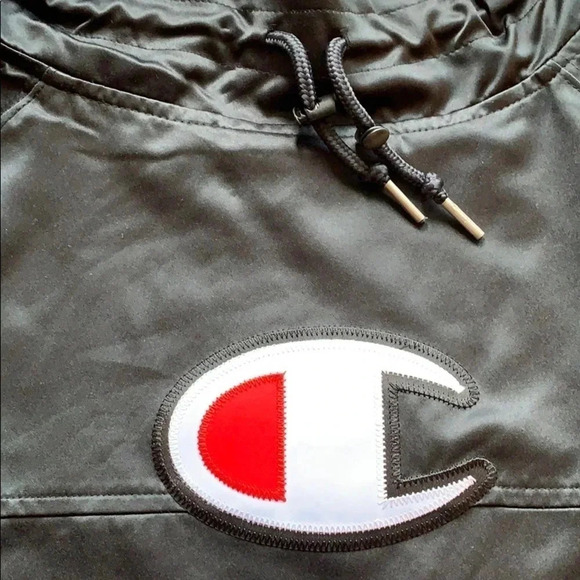 Champion Pullover Jacket Black Logo High Collar Size Small New - Picture 4 of 10